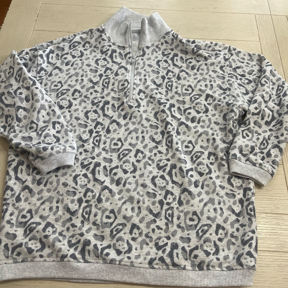 Aerie Sweatshirt Size XS Oversized 1/4 zip Pullover Gray Cheetah Print